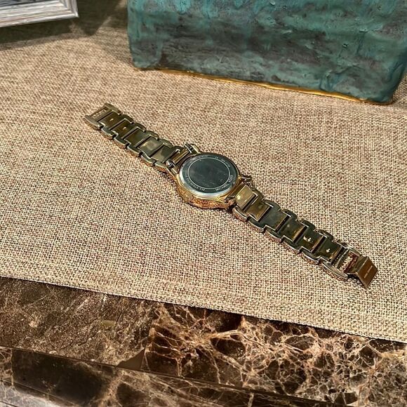 Women’s Michael Kors Gold Watch - Picture 4 of 9